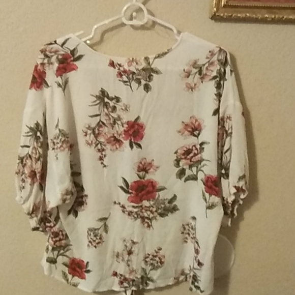 Blouse - Picture 2 of 2